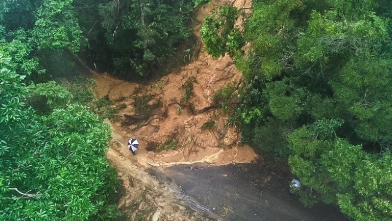 Mount Spec Road – landslip 