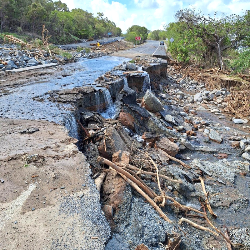 Captain Cook Highway overtaking lanes