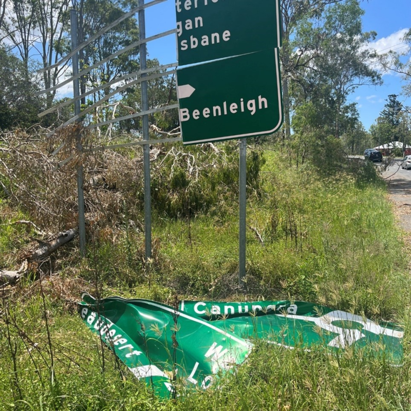 Damaged sign along Tamborine Mountain Road following the SEQ Christmas storms of 2023.